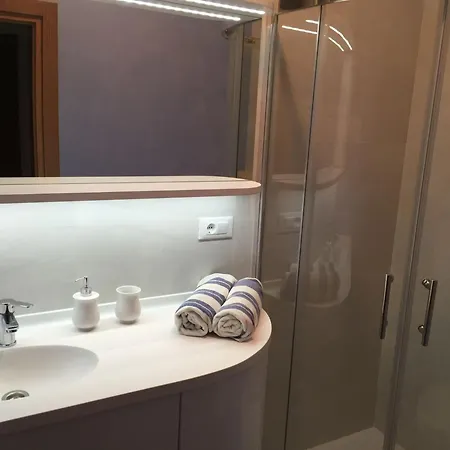 Apartament & Mariza *